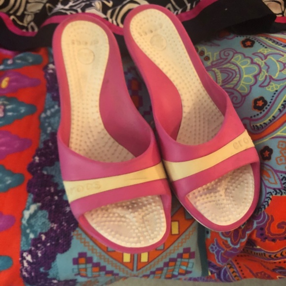 Crocs - Picture 2 of 5